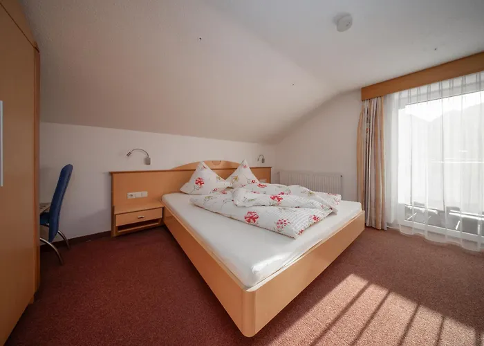 Pitze ゲストハウス 3*